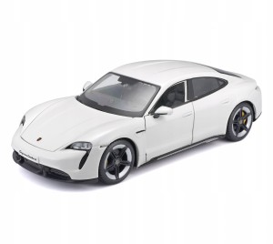 Porsche Taycan Turbo S biały 1:24 Bburago 18-21098